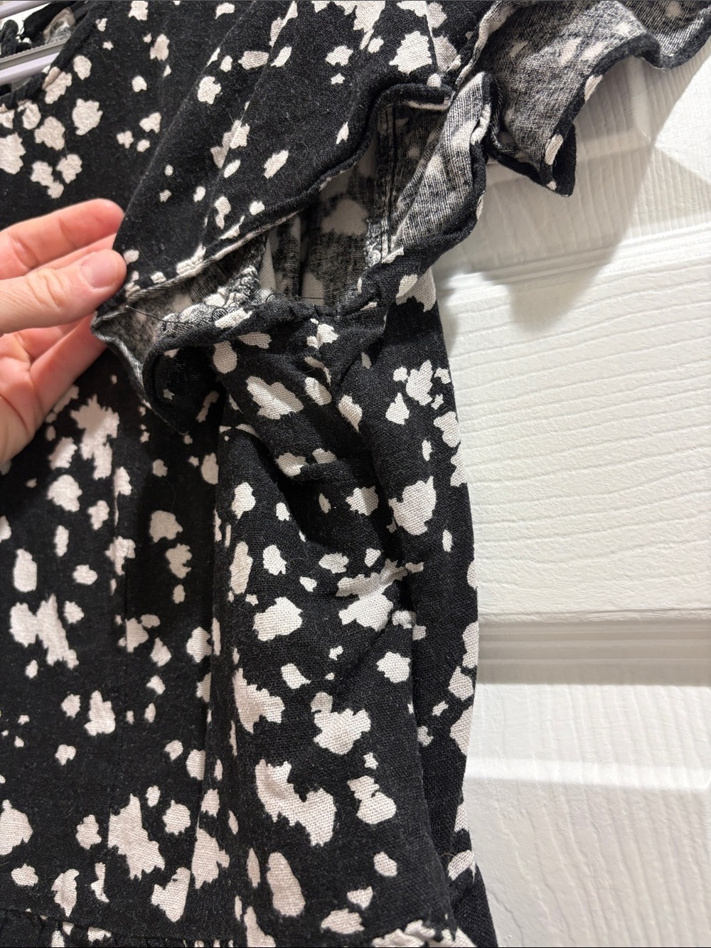 Who What Wear Women’s Size Large Peplum Cow Print Black and Cream Blouse Linen - Picture 6 of 12